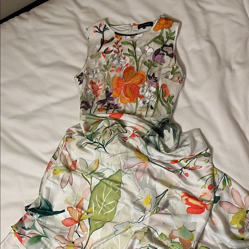 Elegant Floral Midi Dress